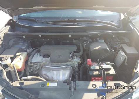 2018 Toyota Rav4 Xle из США, поврежденный, VIN 2T3RFREV6JW840196